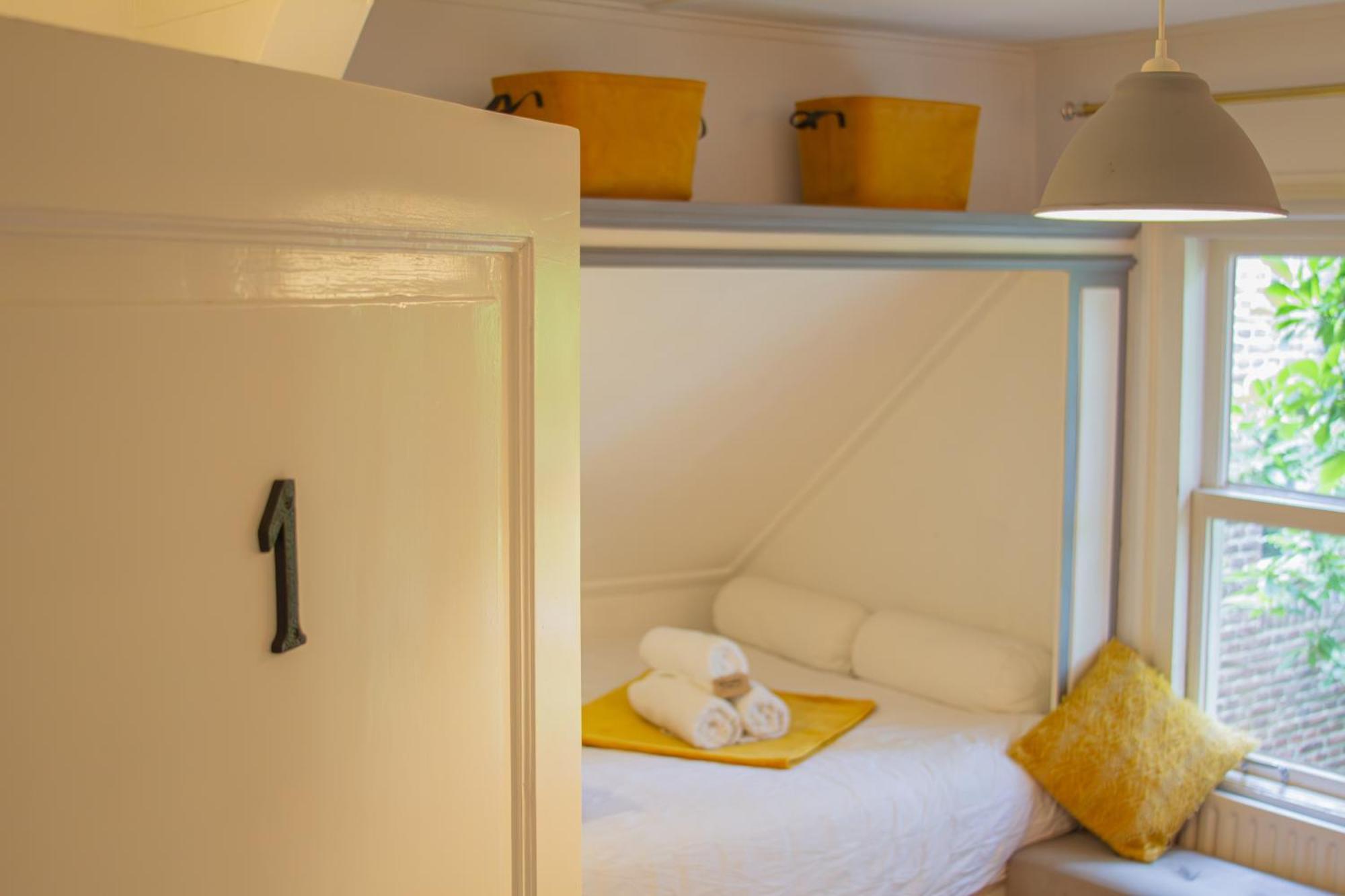 De Oude Pastorie Macharen Bed & Breakfast Bagian luar foto